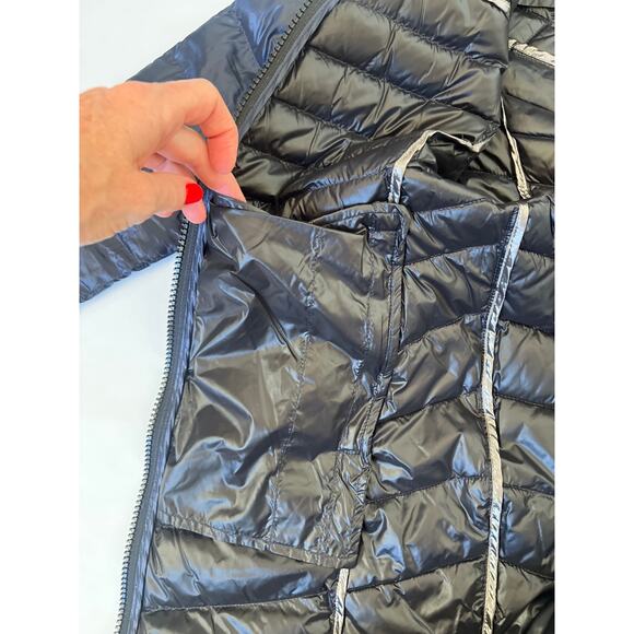 CALVIN KLEIN Women's Packable Hooded Down Puffer Coat Shiny
Navy Blue Small - Picture 9 of 15